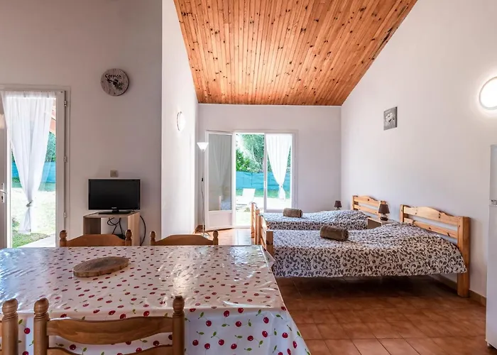 La Pinede- 4 Pers- By Interhome *